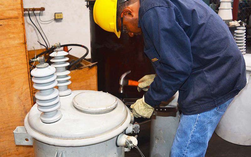 Mantenimiento Menor de Transformadores de Distribución